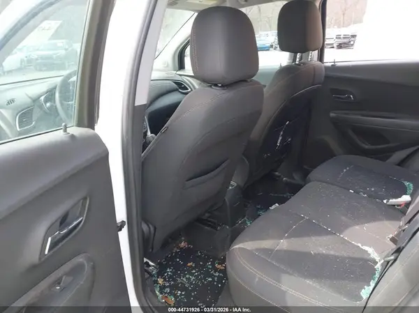 KL7CJNSB4HB256595 2017 CHEVROLET TRAX - Image 5