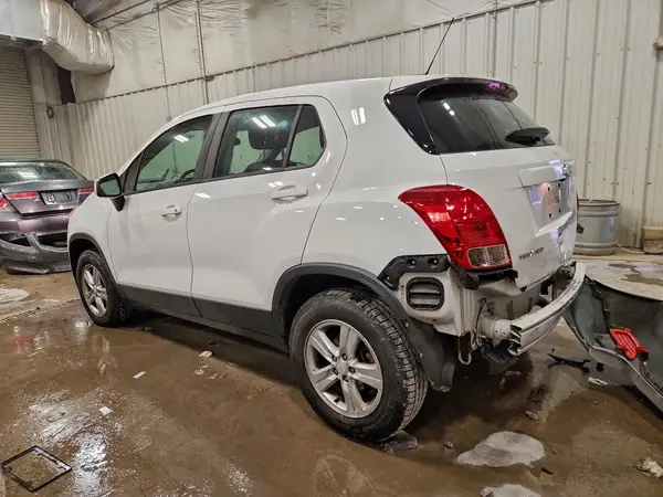 KL7CJNSB4JB517293 2018 CHEVROLET TRAX - Image 2