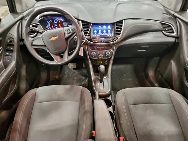 KL7CJNSB4JB517293 2018 CHEVROLET TRAX - Image 8