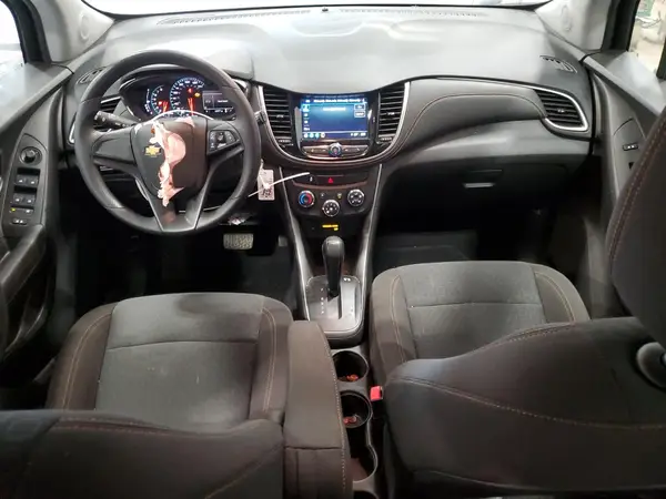 KL7CJNSB4JB602473 2018 CHEVROLET TRAX - Image 8