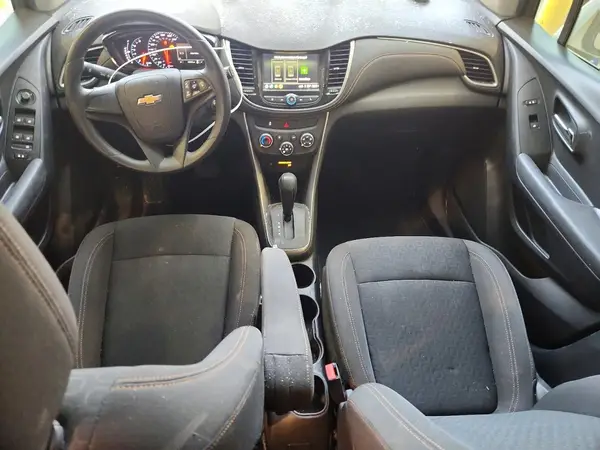 KL7CJNSB4JB606233 2018 CHEVROLET TRAX - Image 8