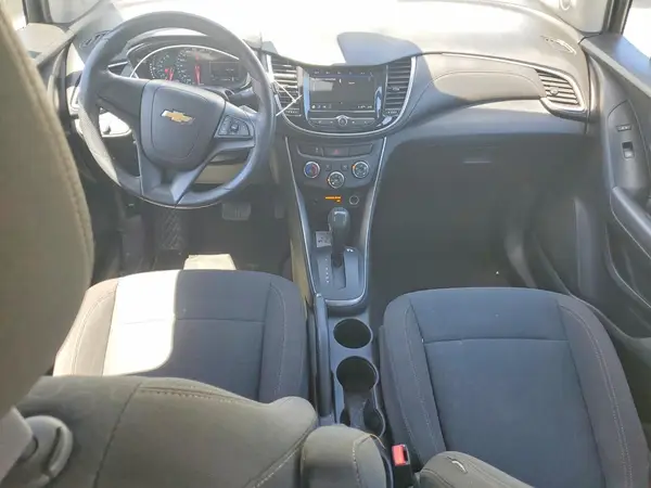 KL7CJNSB4JB607348 2018 CHEVROLET TRAX - Image 8