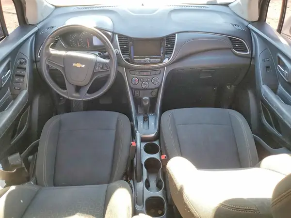 KL7CJNSB4JB722709 2018 CHEVROLET TRAX - Image 8