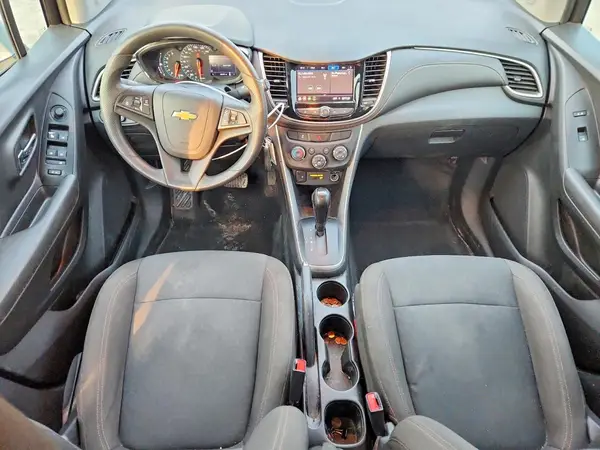 KL7CJNSB4LB020165 2020 CHEVROLET TRAX - Image 8