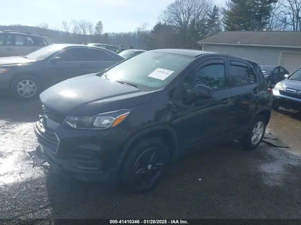KL7CJNSB4LB029495 2020 CHEVROLET TRAX - Image 2