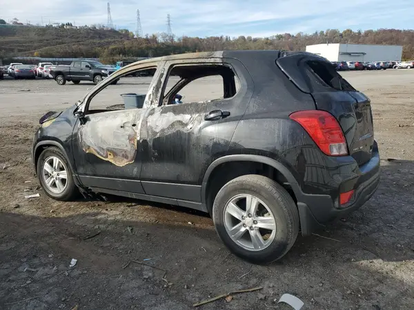 KL7CJNSB4LB041503 2020 CHEVROLET TRAX - Image 2