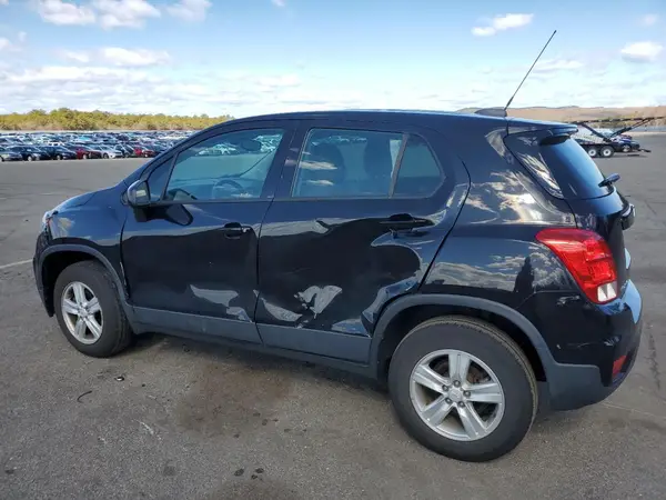 KL7CJNSB4LB053621 2020 CHEVROLET TRAX - Image 2