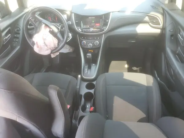 KL7CJNSB4LB086795 2020 CHEVROLET TRAX - Image 8