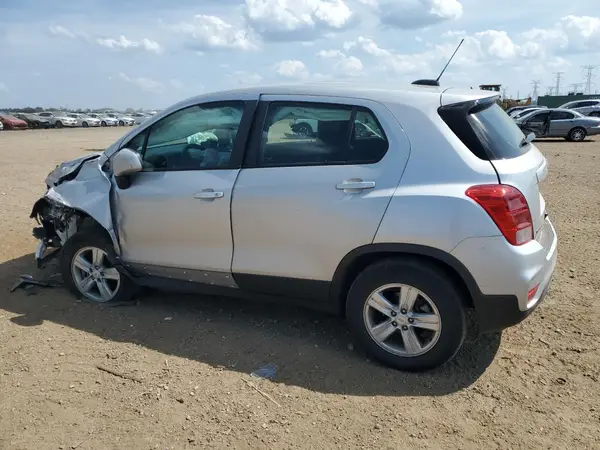 KL7CJNSB4LB326492 2020 CHEVROLET TRAX - Image 2