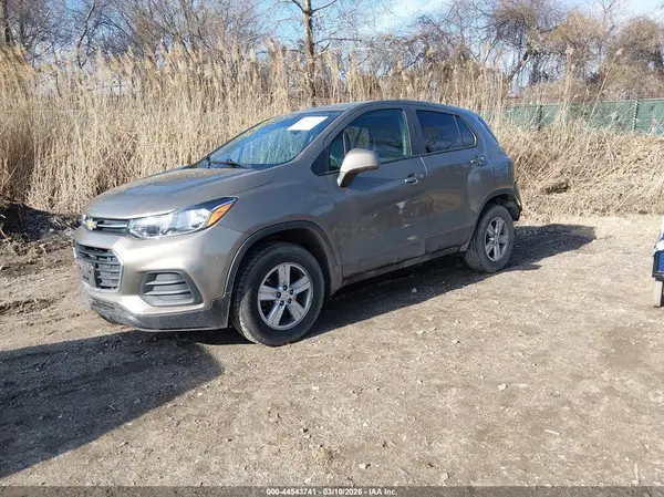 KL7CJNSB4MB312612 2021 CHEVROLET TRAX - Image 2