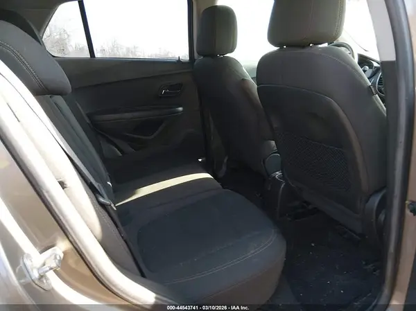 KL7CJNSB4MB312612 2021 CHEVROLET TRAX - Image 8