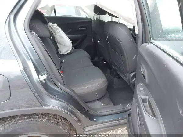 KL7CJNSB4MB359980 2021 CHEVROLET TRAX - Image 8