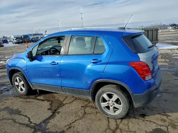 KL7CJNSB5GB585823 2016 CHEVROLET TRAX - Image 2