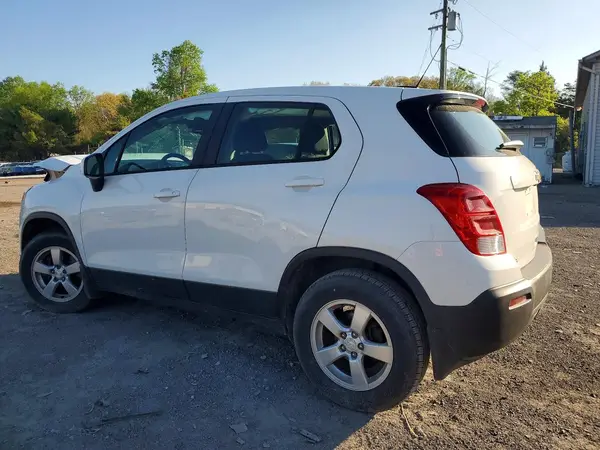 KL7CJNSB5GB624569 2016 CHEVROLET TRAX - Image 2