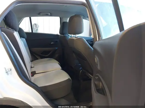 KL7CJNSB5HB173886 2017 CHEVROLET TRAX - Image 8