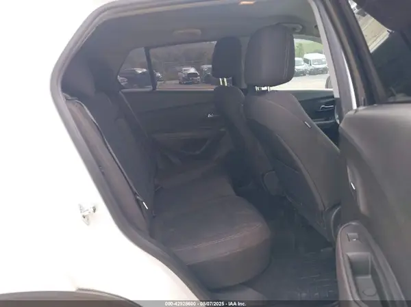 KL7CJNSB5HB178442 2017 CHEVROLET TRAX - Image 8