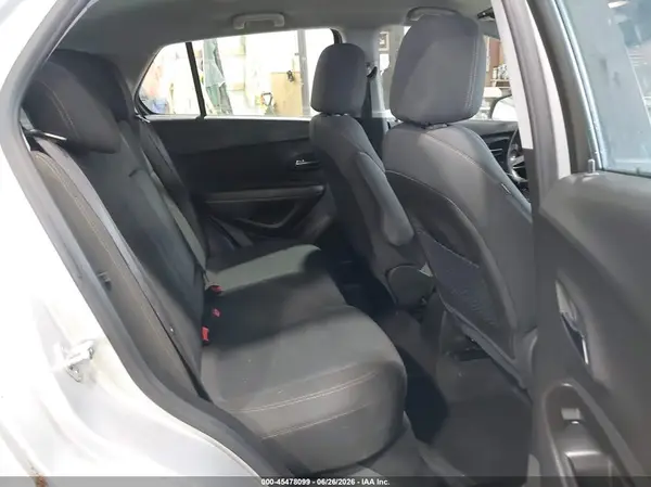 KL7CJNSB5HB207468 2017 CHEVROLET TRAX - Image 8