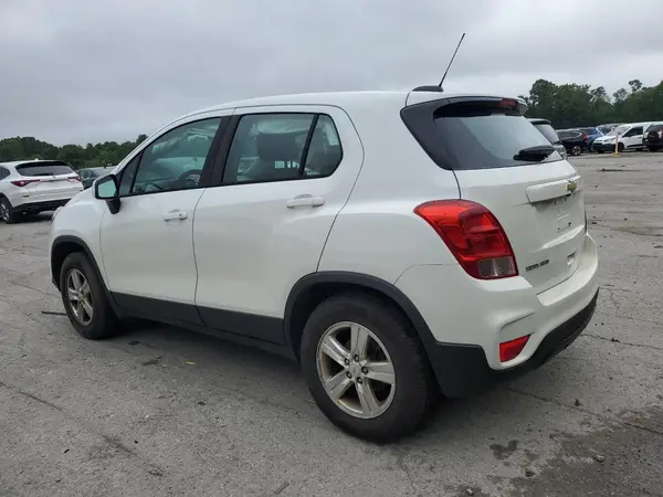 KL7CJNSB5HB227557 2017 CHEVROLET TRAX - Image 2