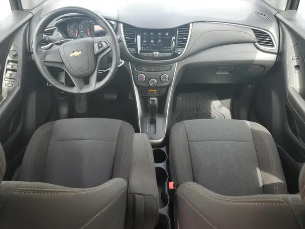 KL7CJNSB5JB718992 2018 CHEVROLET TRAX - Image 8