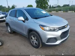 KL7CJNSB5JB724324 2018 CHEVROLET TRAX