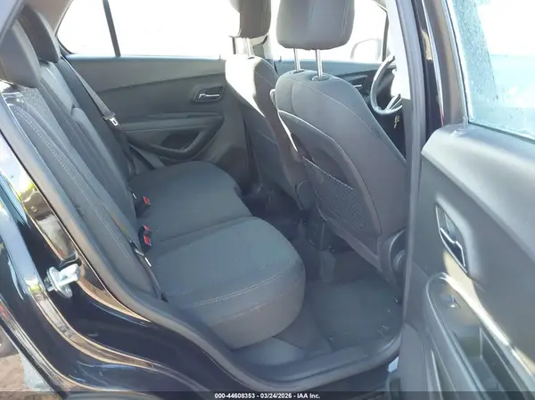 KL7CJNSB5LB037590 2020 CHEVROLET TRAX - Image 8