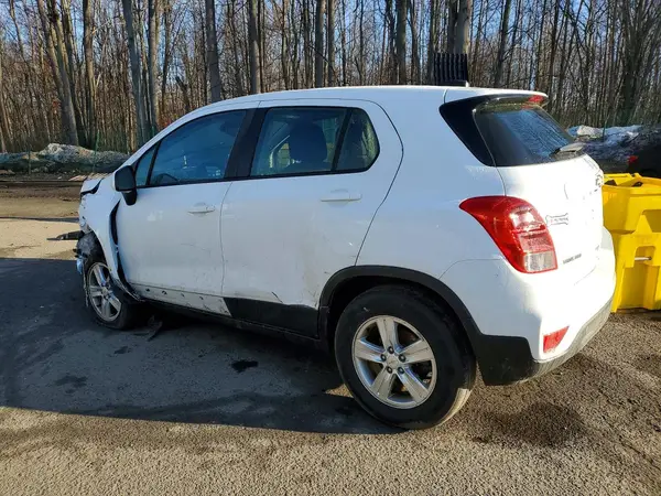 KL7CJNSB5LB315369 2020 CHEVROLET TRAX - Image 2