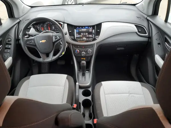 KL7CJNSB5LB328042 2020 CHEVROLET TRAX - Image 8