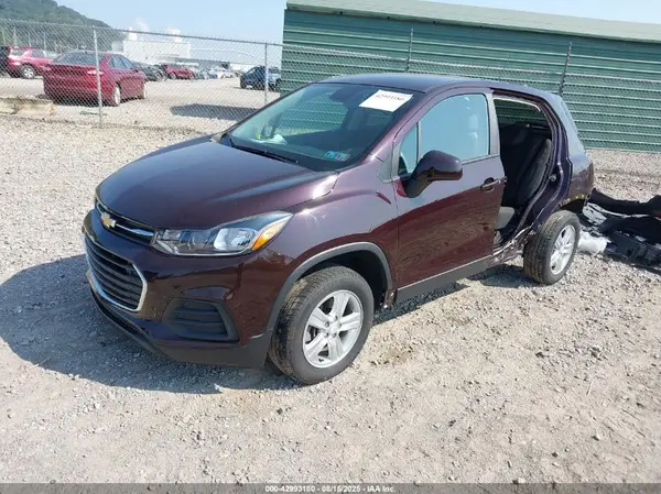 KL7CJNSB5LB343978 2020 CHEVROLET TRAX - Image 2
