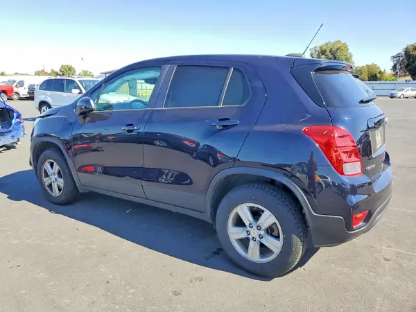 KL7CJNSB5MB354660 2021 CHEVROLET TRAX - Image 2