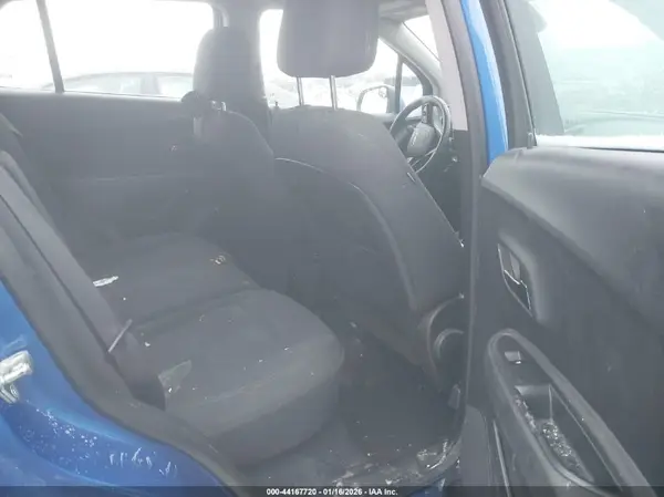 KL7CJNSB6GB566763 2016 CHEVROLET TRAX - Image 8
