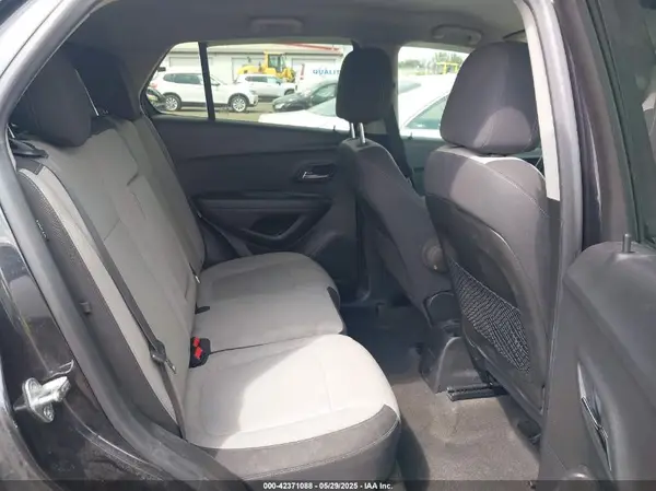 KL7CJNSB6GB590254 2016 CHEVROLET TRAX - Image 8