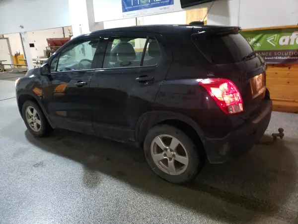 KL7CJNSB6GB642210 2016 CHEVROLET TRAX - Image 2