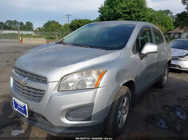 KL7CJNSB6GB663624 2016 CHEVROLET TRAX - Image 2