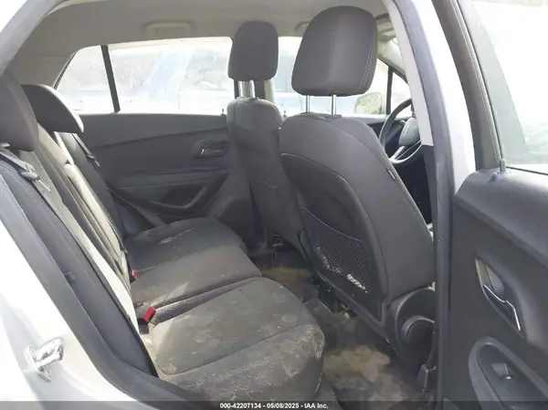 KL7CJNSB6GB663624 2016 CHEVROLET TRAX - Image 8