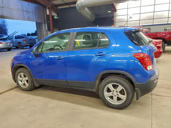 KL7CJNSB6GB674333 2016 CHEVROLET TRAX - Image 2
