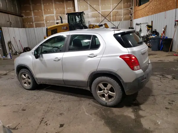 KL7CJNSB6GB761939 2016 CHEVROLET TRAX - Image 2
