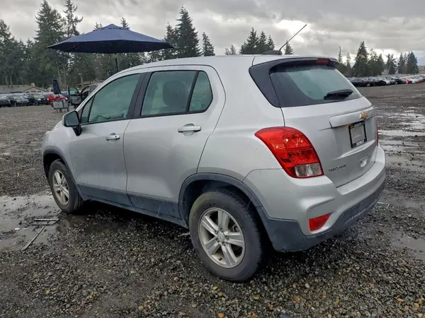 KL7CJNSB6HB068239 2017 CHEVROLET TRAX - Image 2