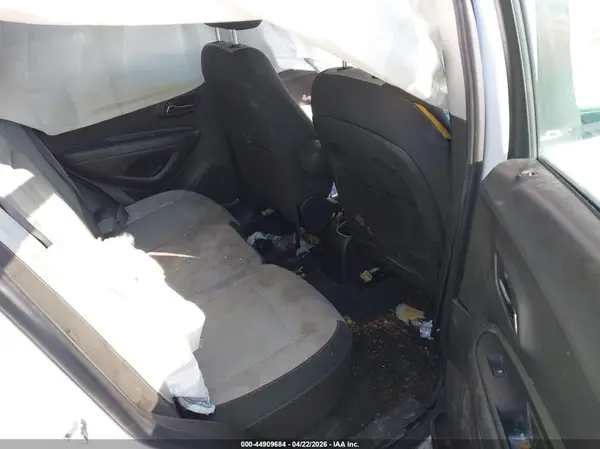 KL7CJNSB6HB166140 2017 CHEVROLET TRAX - Image 8