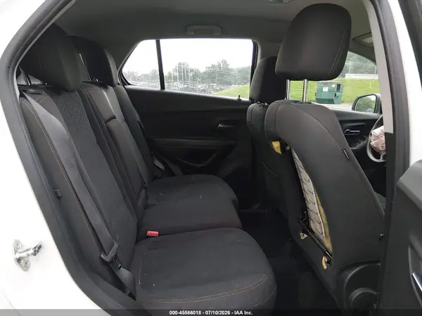KL7CJNSB6HB228958 2017 CHEVROLET TRAX - Image 8