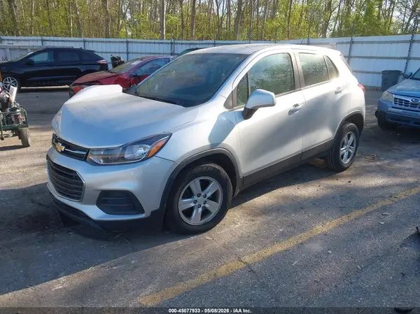 KL7CJNSB6HB240754 2017 CHEVROLET TRAX - Image 2