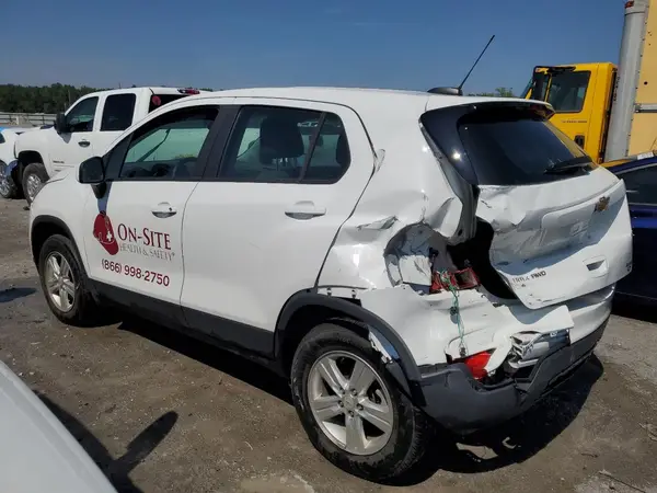 KL7CJNSB6JB601681 2018 CHEVROLET TRAX - Image 2