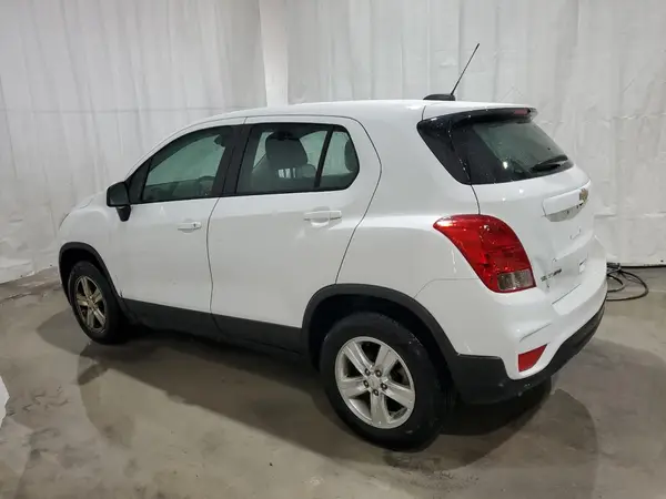 KL7CJNSB6JB714479 2018 CHEVROLET TRAX - Image 2