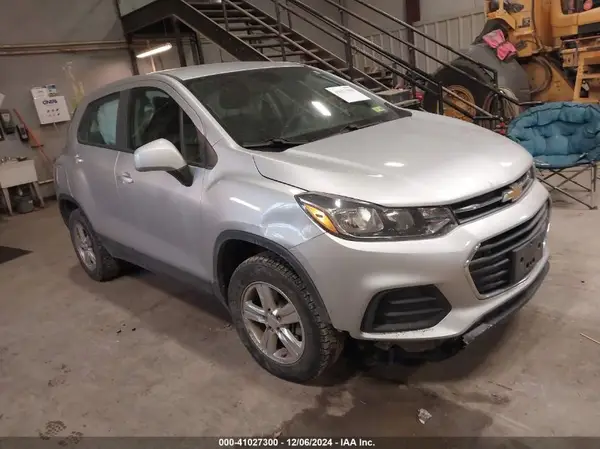 KL7CJNSB6JB721996 2018 CHEVROLET TRAX - Image 1