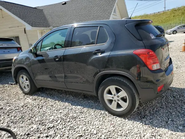 KL7CJNSB6LB038845 2020 CHEVROLET TRAX - Image 2