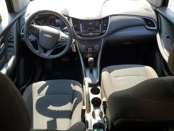 KL7CJNSB6LB038845 2020 CHEVROLET TRAX - Image 8