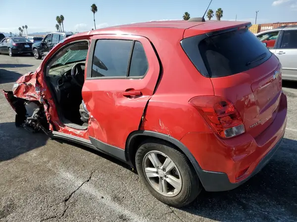 KL7CJNSB6LB353225 2020 CHEVROLET TRAX - Image 2