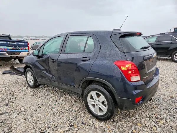 KL7CJNSB6MB343490 2021 CHEVROLET TRAX - Image 2