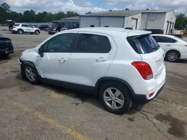 KL7CJNSB6MB345093 2021 CHEVROLET TRAX - Image 2