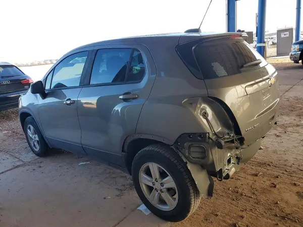 KL7CJNSB6MB351914 2021 CHEVROLET TRAX - Image 2