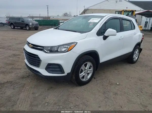 KL7CJNSB7HB133874 2017 CHEVROLET TRAX - Image 2